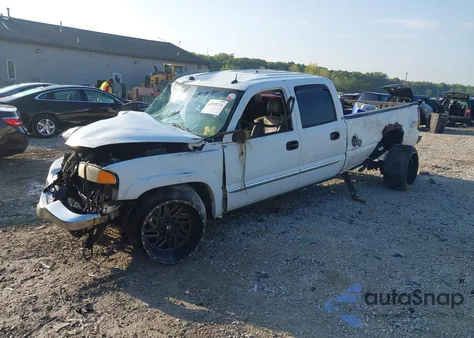 2005 GMC Sierra 2500Hd Slt from USA, damaged, VIN 1GTHK232X5F943779